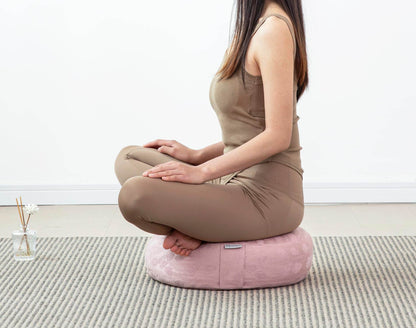 Halotribe Meditation Cushion, Comfortable Meditation Pillow with Peacock Feather Jacquard Cover. Buckwheat Hull Filled Zafu Floor Pillow 16 * 16 * 5 in - zenfulharmony.com