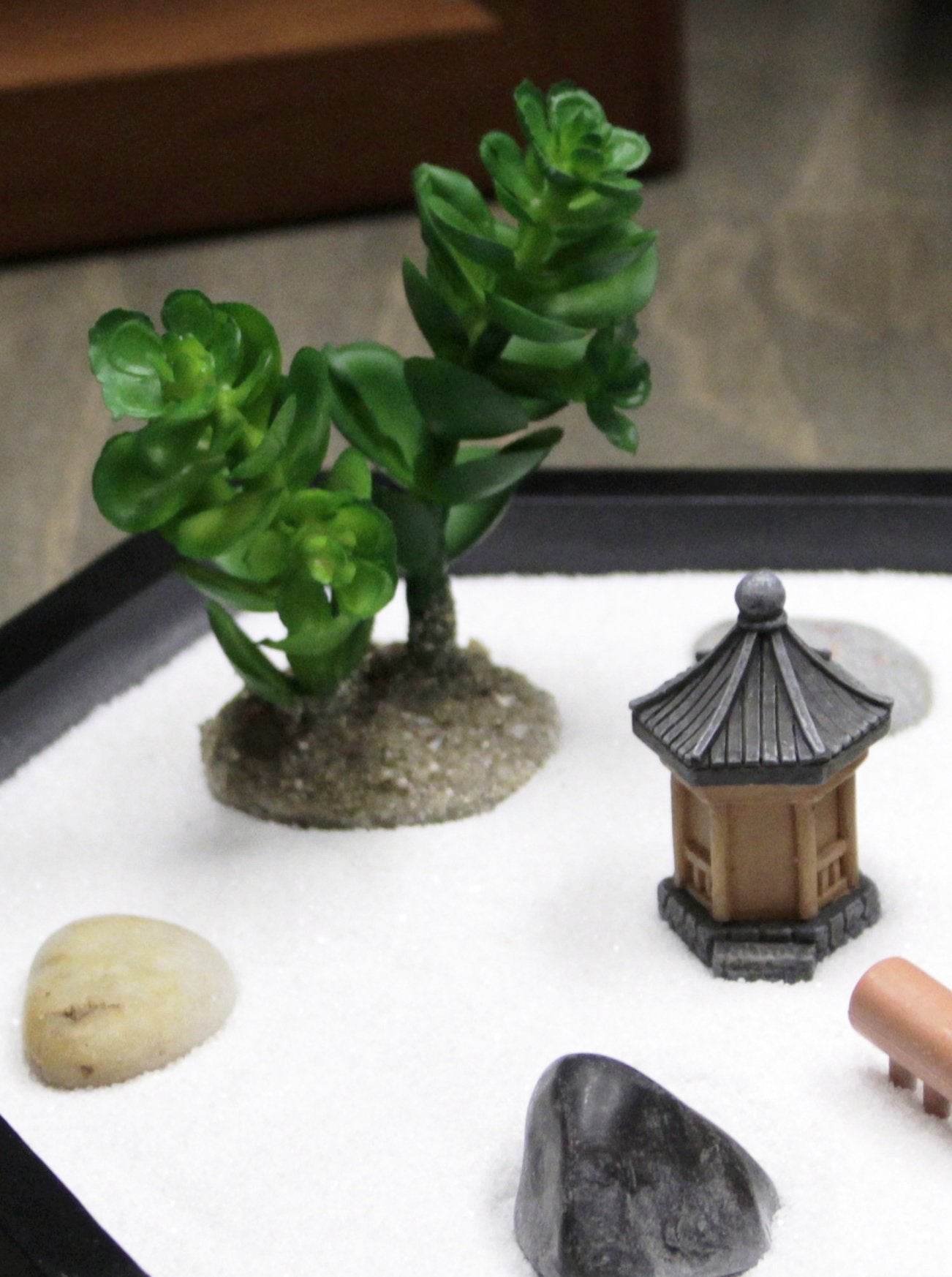 Nature's Mark Mini Zen Garden Kit for Desk with Rake, White Sand, Miniature Pagoda Figure, Black Hexagon Base, River Rocks, Miniature Succulent - zenfulharmony.com