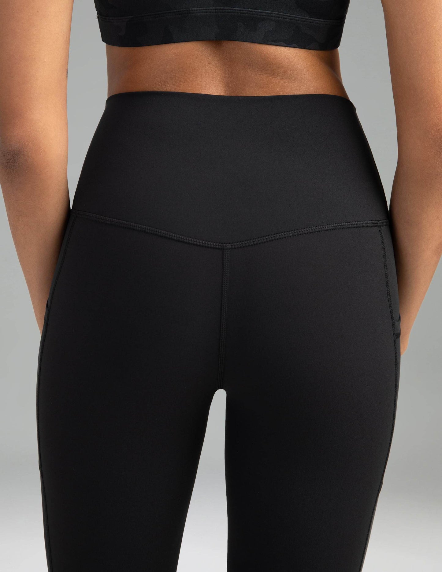 Colorfulkoala Women's High Waisted Tummy Control Workout Leggings 7/8 Length Yoga Pants with Pockets (M, Black) - zenfulharmony.com