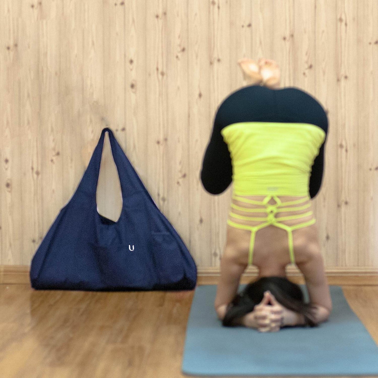 Yoga Mat Bag Large Yoga Mat Tote Sling Carrier with 4 Pockets Fits All Size Mats With Multi-Functional Storage Pockets Light And Durable（With Yoga Mat Carrying Strap） - zenfulharmony.com